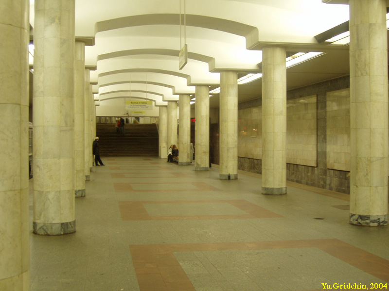 Station Bibirevo, 2004