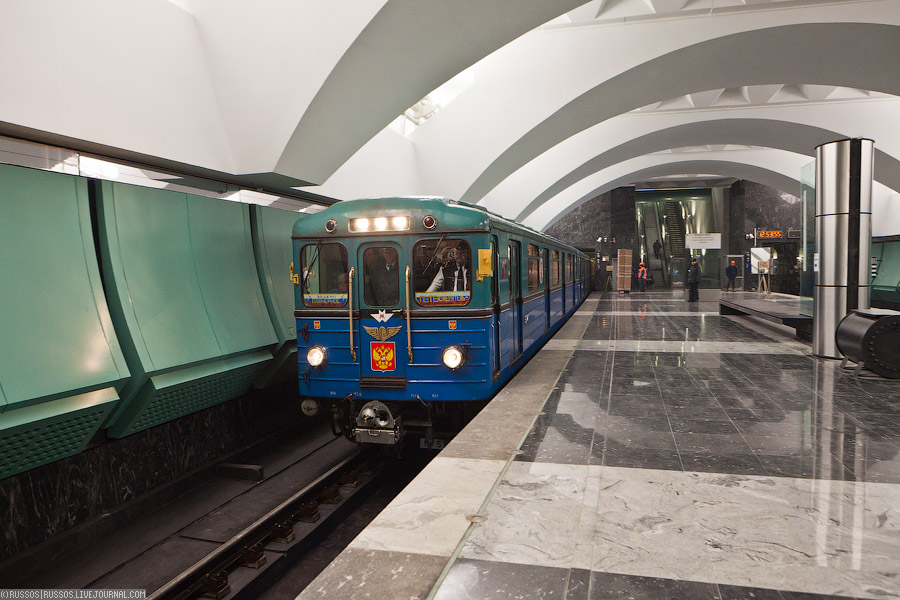 Line 10. First train in station 'Zyablikovo'. ©Photo A.Popov (Russos), 2011
