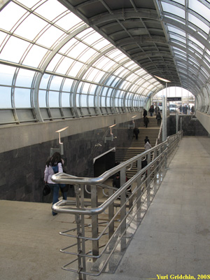 Line 3. Vestibule of station 'Strogino'. ©Photo Yu.Gridchin, 2008