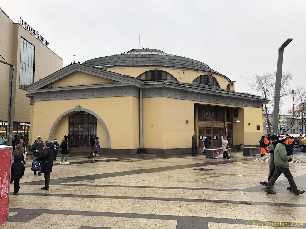 Line 3. Station 'Elektrozavodskaya'  Photo Yu.Gridchin, 2024