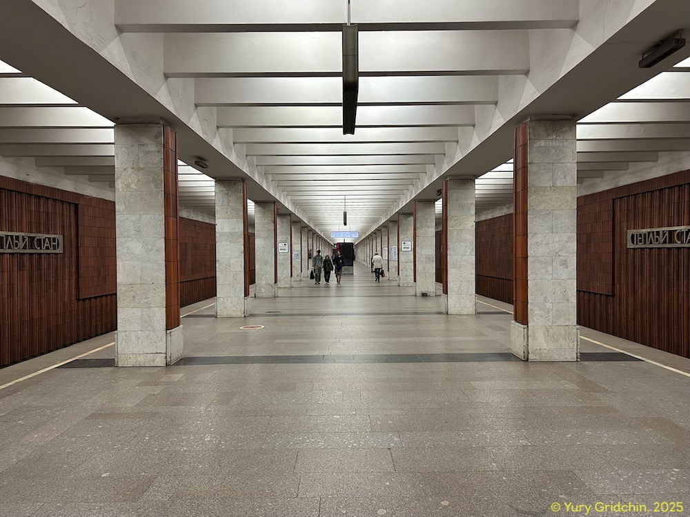 Line 6. Station 'Tyoply stan' Photo Yu.Gridchin, 2025