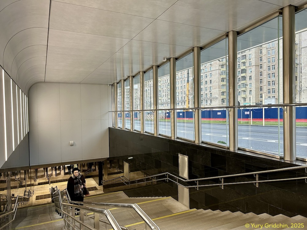 Line 16. Station 'Vavilovskaya' Photo Yu.Gridchin, 2025