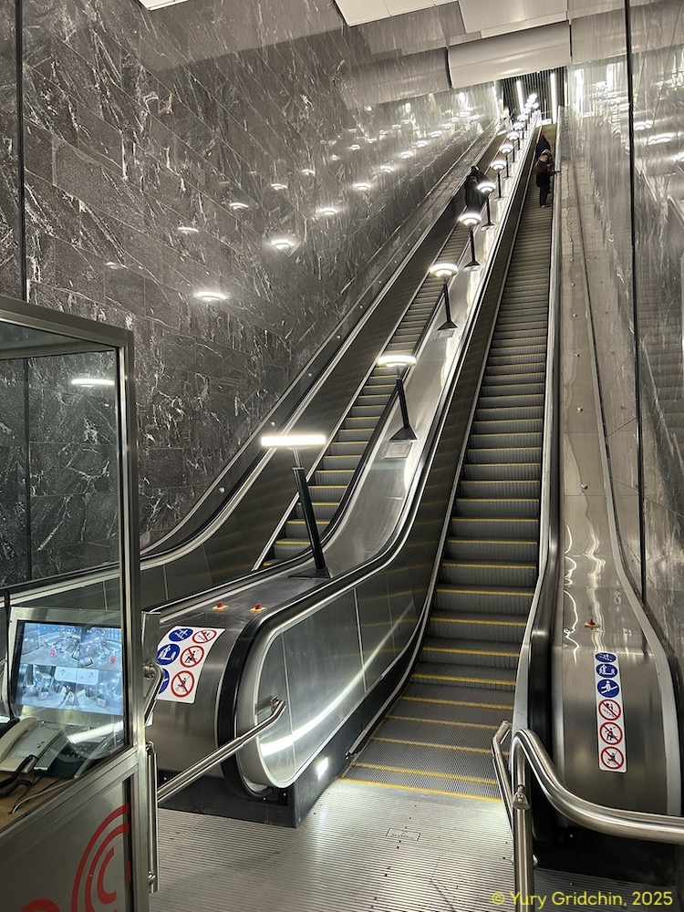 Line 16. Station 'Krymskaya' Photo Yu.Gridchin, 2025