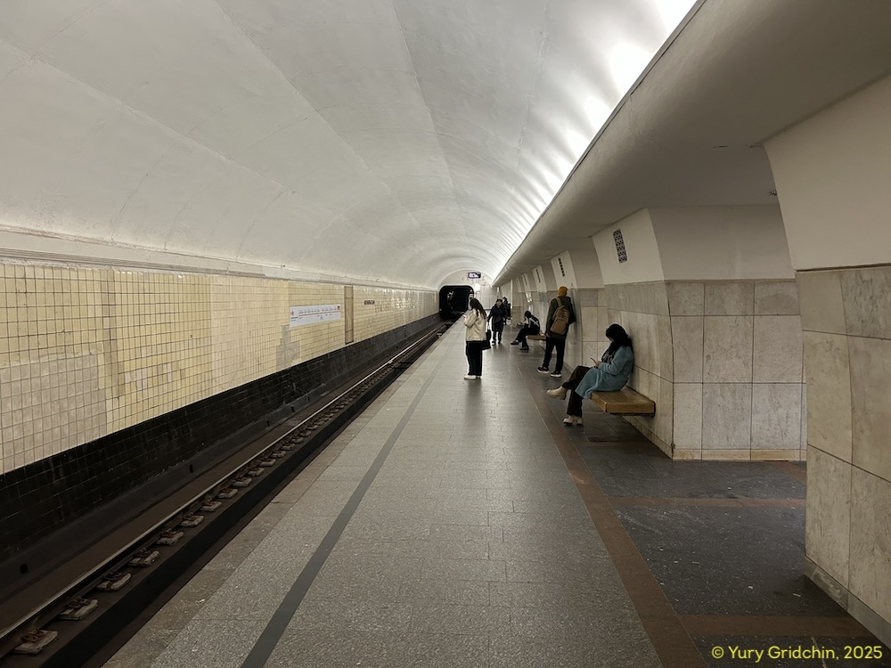 Line 6. Station 'Oktyabrskaya' Photo Yu.Gridchin, 2025