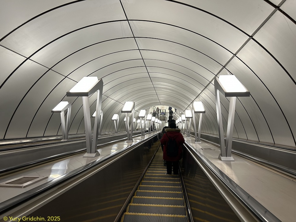 Line 8. Station 'Aviamotornaya' �Photo Yu.Gridchin, 2025