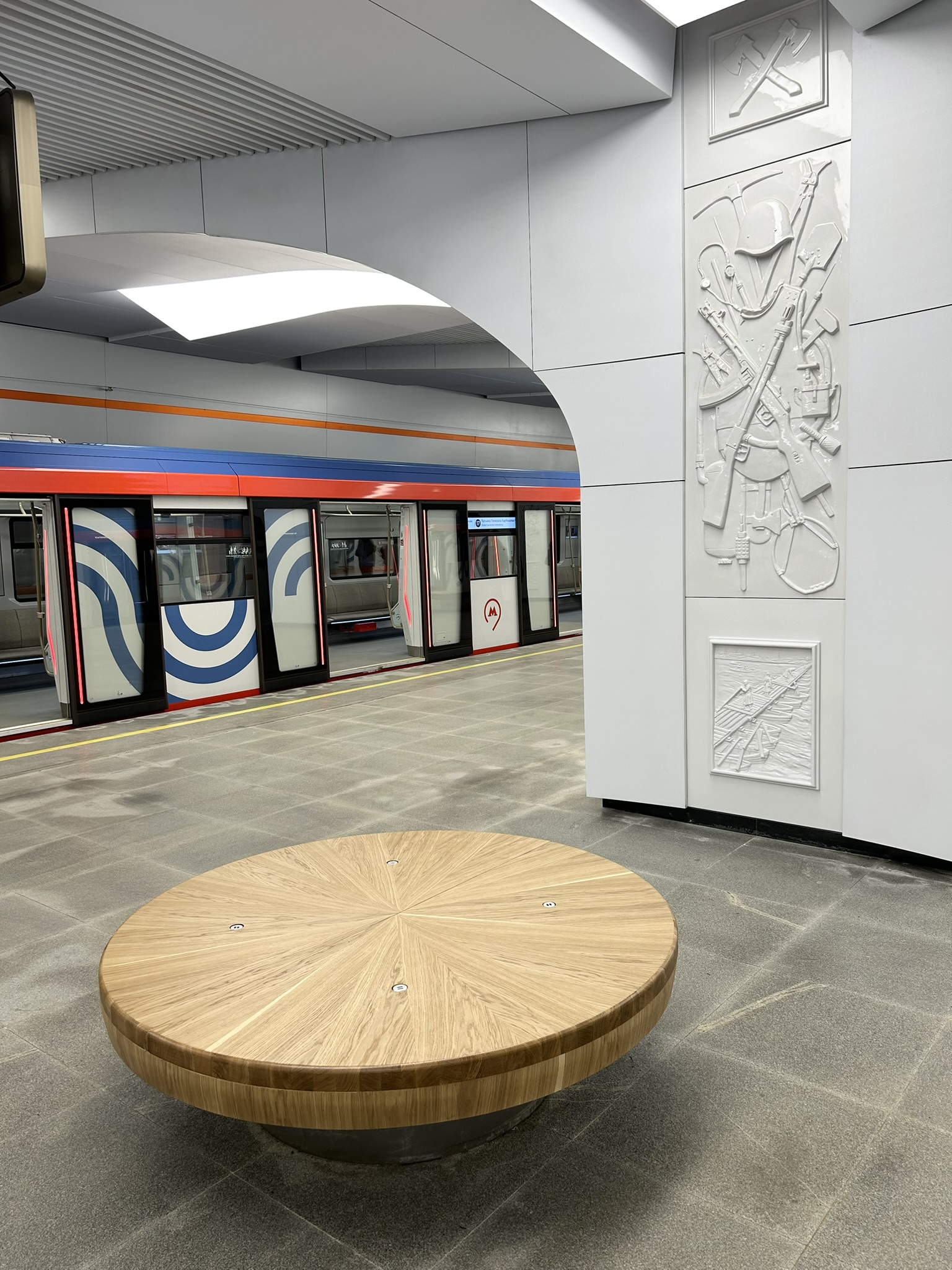Line 17, station 'Bul'var Generala Karbysheva' �Photo Yu.Gridchin, 2026