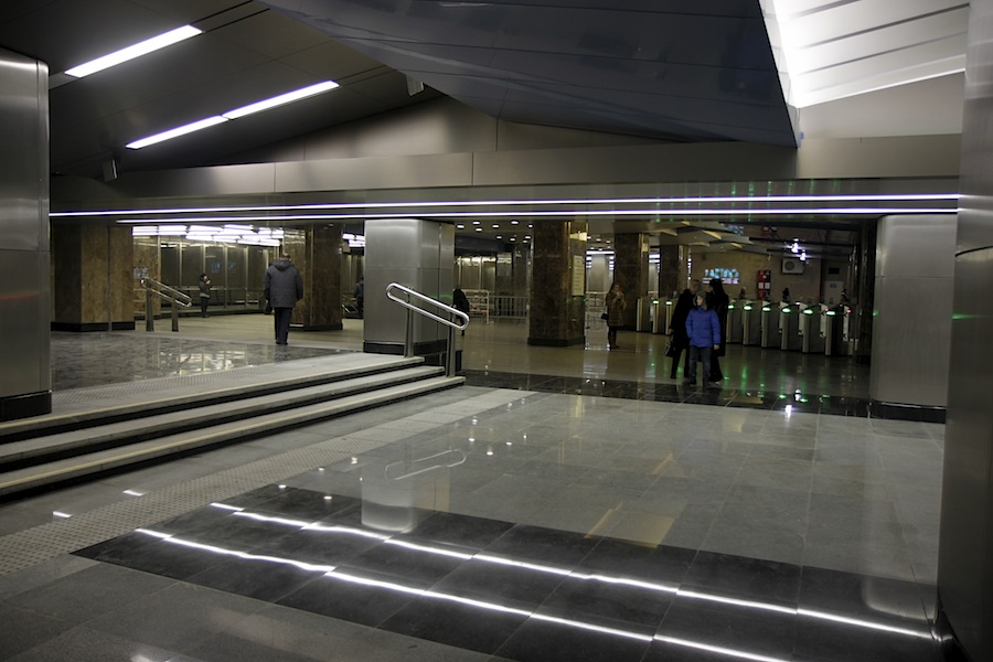 Line 8. Station 'Delovoy centr'. East vestibule.  Photo Yu.Gridchin, 2014